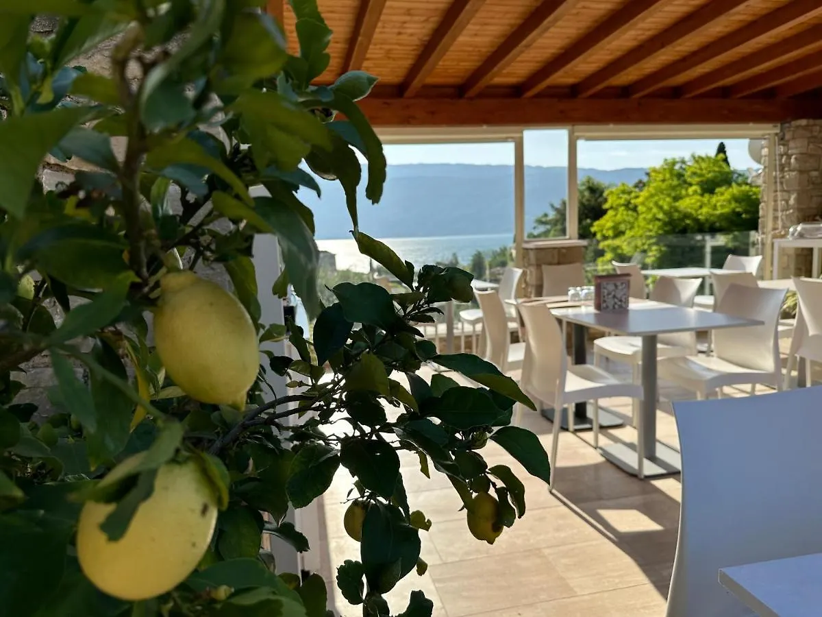 La Cascata Negli Ulivi Bed & Breakfast Toscolano Maderno 3*,