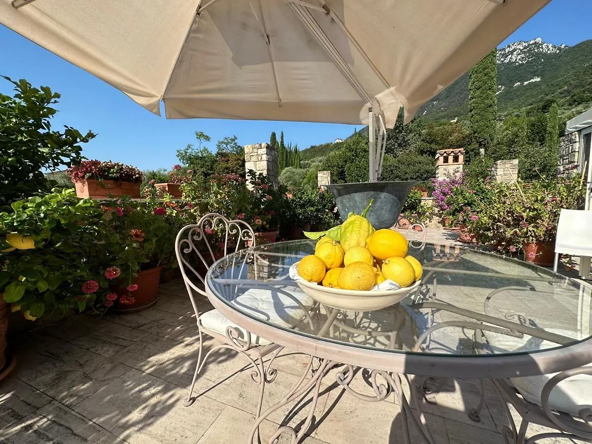 La Cascata Negli Ulivi Bed & Breakfast Toscolano Maderno Italy