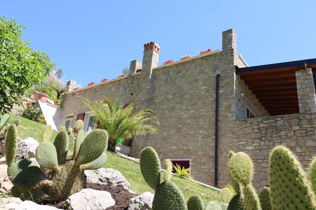 La Cascata Negli Ulivi Bed & Breakfast Toscolano Maderno Italy