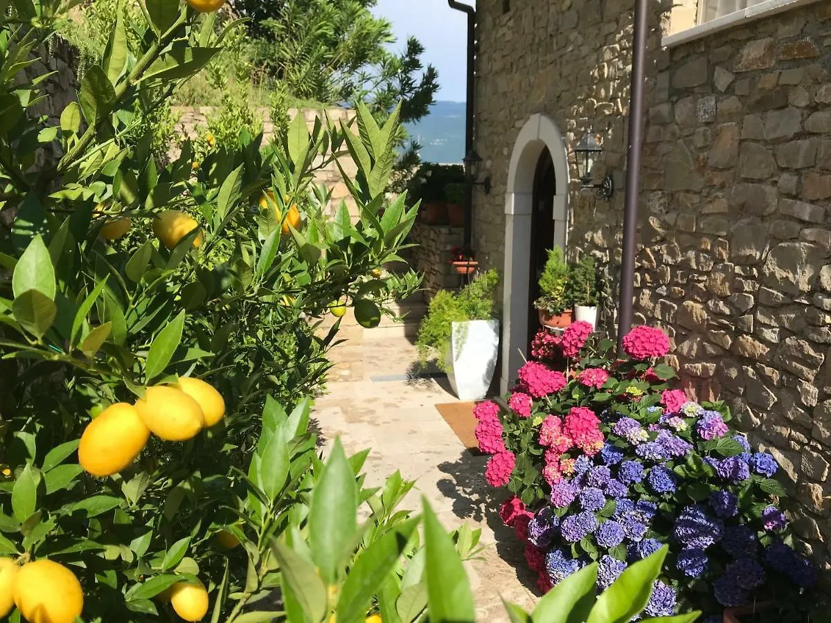 La Cascata Negli Ulivi Bed & Breakfast Toscolano Maderno